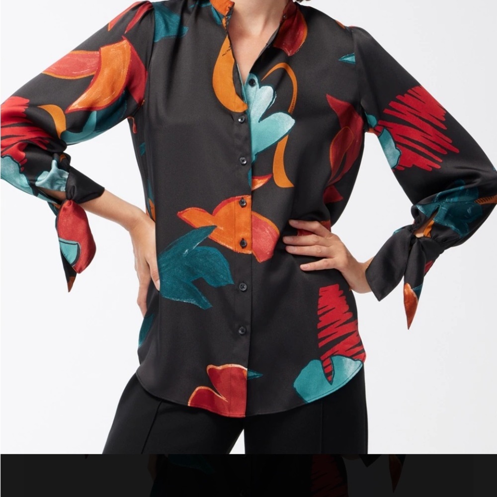 Women's Black Floral Button-Up Blouse